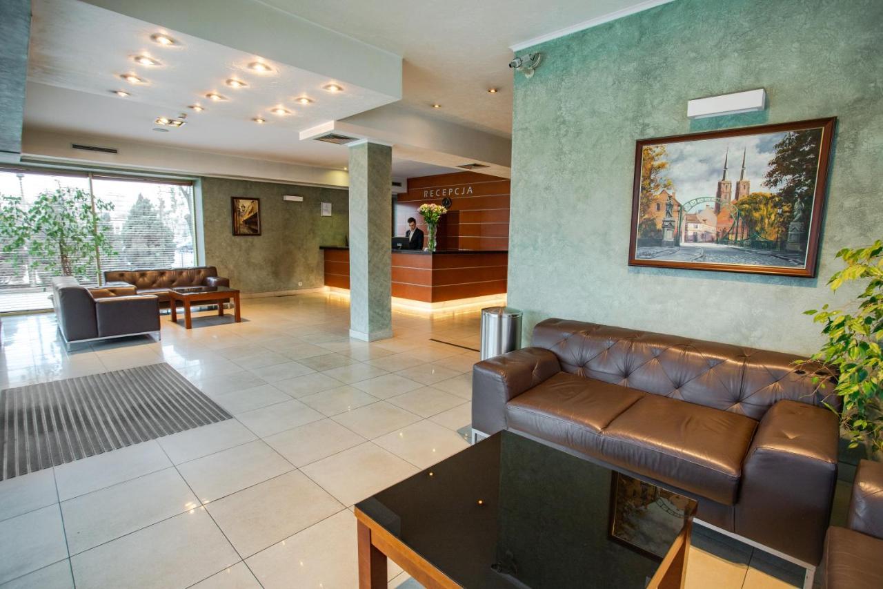 Business Hotel Vega 브로츠와프 외부 사진