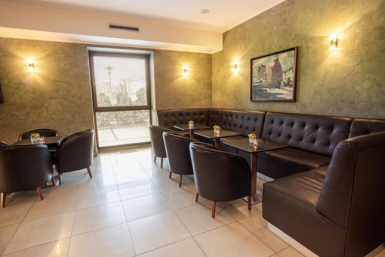 Business Hotel Vega 브로츠와프 외부 사진