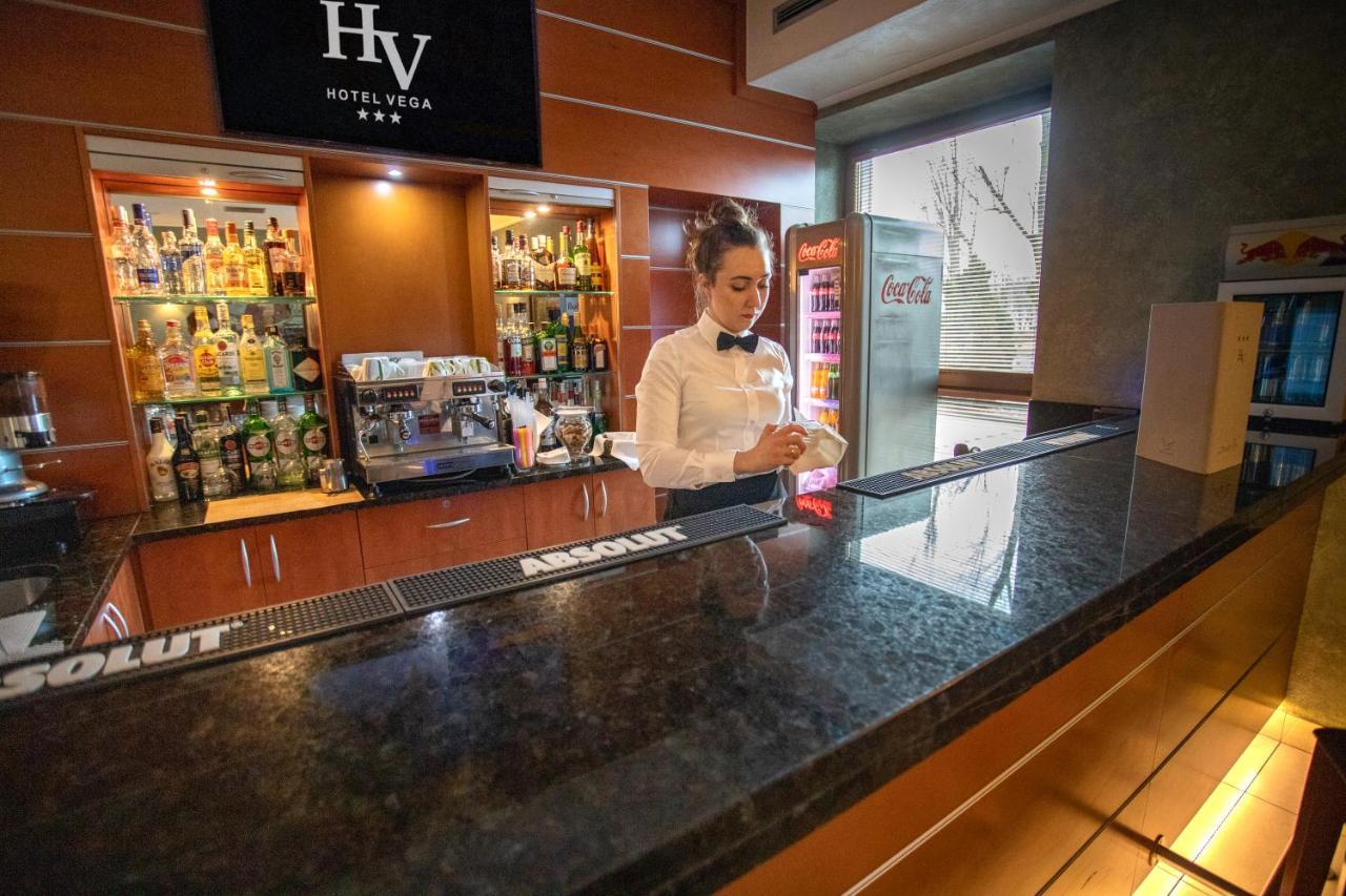 Business Hotel Vega 브로츠와프 외부 사진