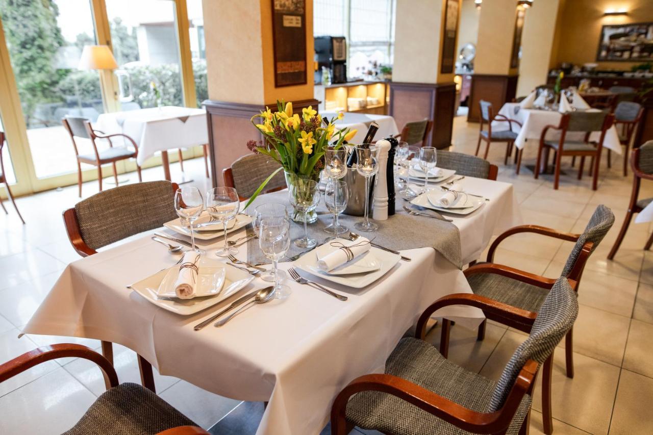 Business Hotel Vega 브로츠와프 외부 사진