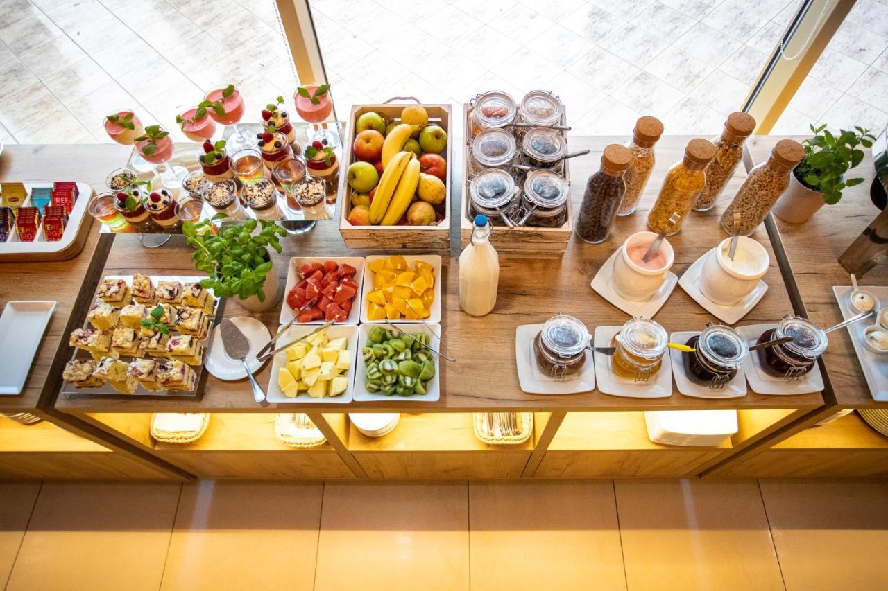 Business Hotel Vega 브로츠와프 외부 사진