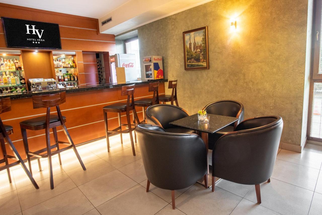 Business Hotel Vega 브로츠와프 외부 사진