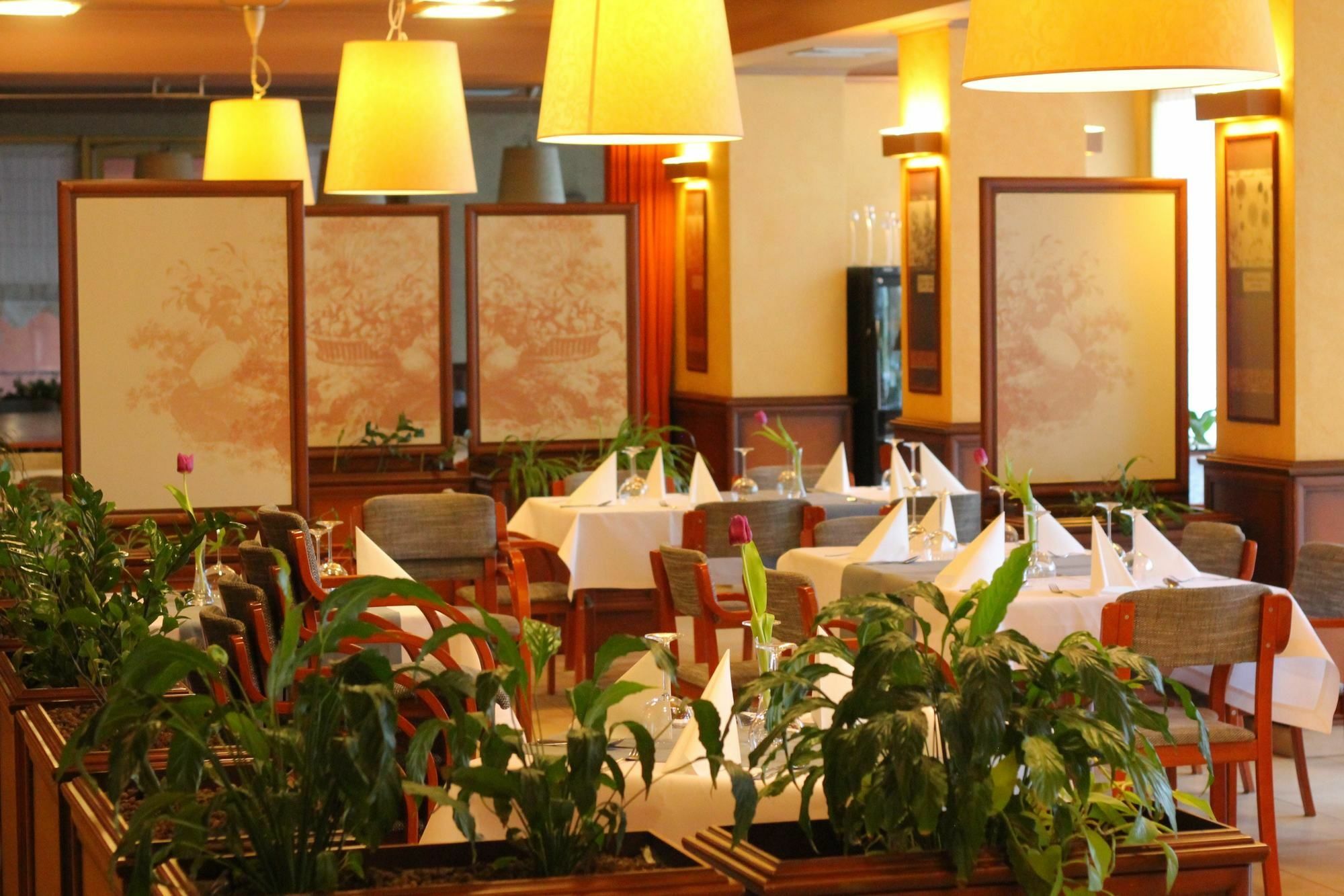 Business Hotel Vega 브로츠와프 외부 사진